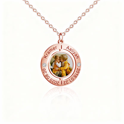 Picture Perfect Circle Necklace