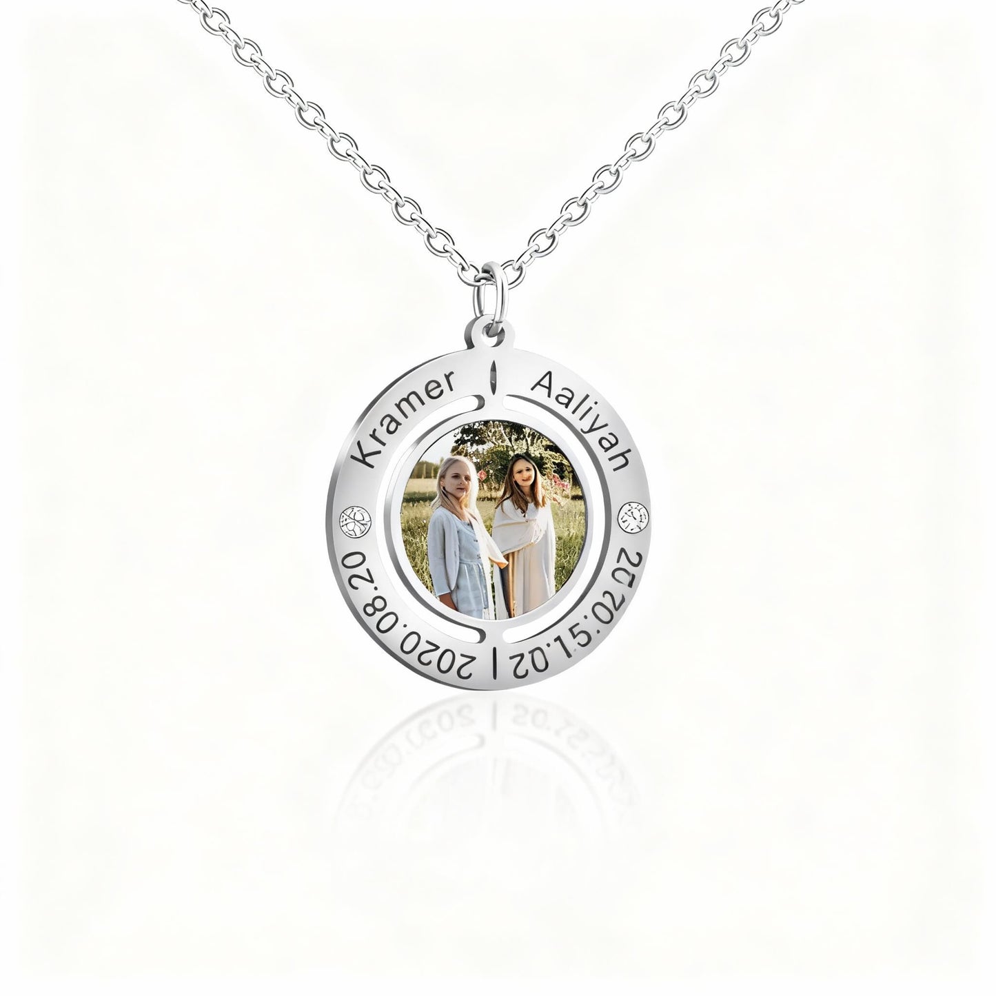 Picture Perfect Circle Necklace
